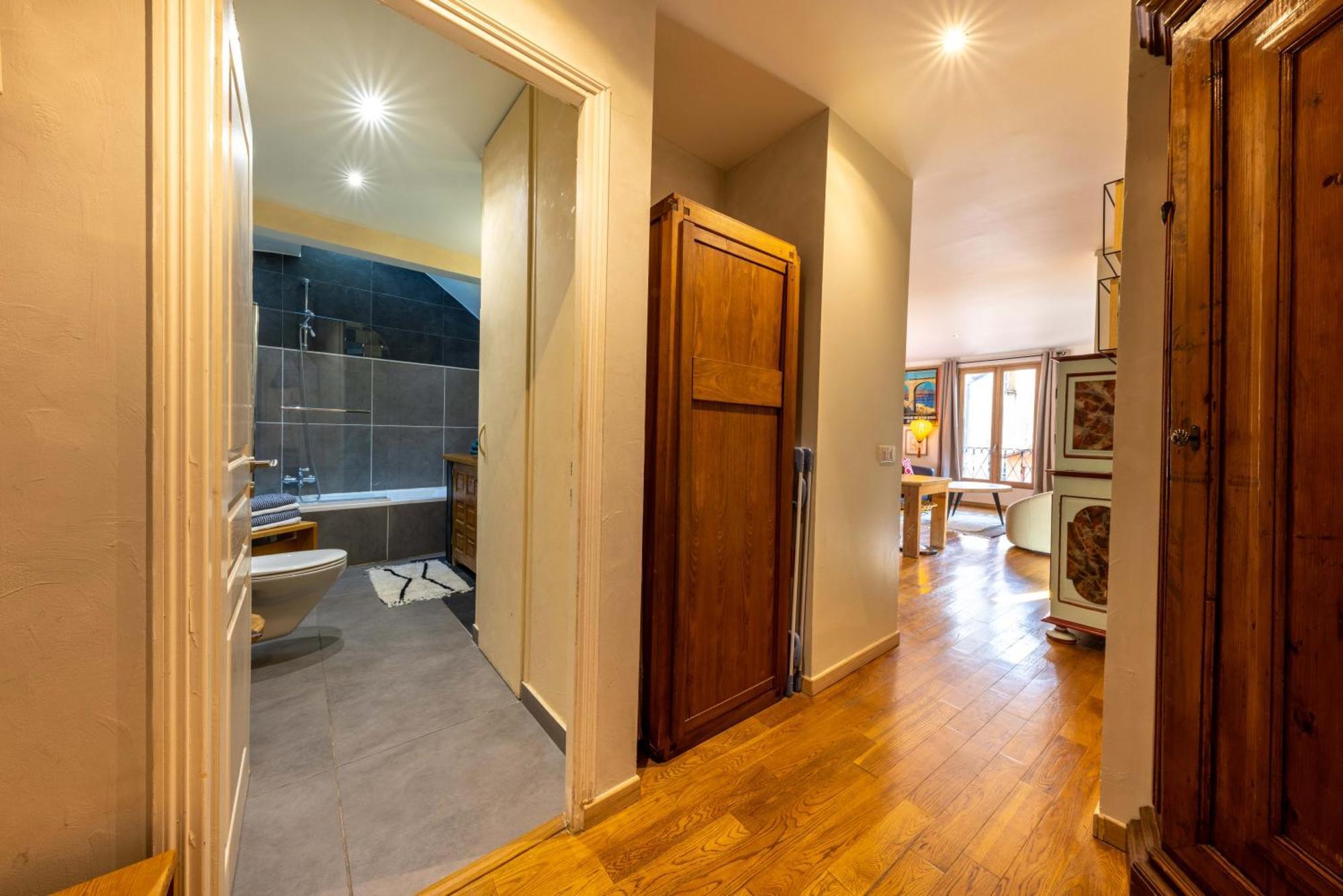 Spacious And Bright Flat Close To The Beach : Heart Of Old Nice Extérieur photo